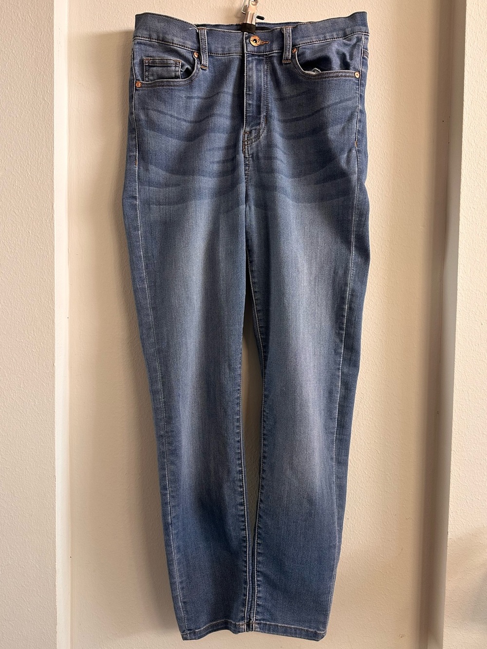 Kendall + Kylie the Kontour high rise jeans size 7/28